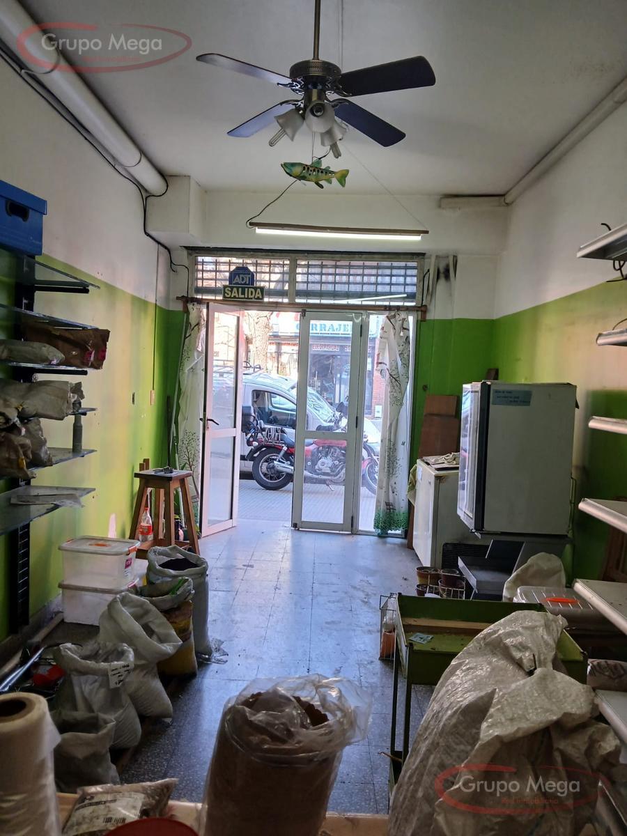 Local a la calle 47 m2  buen estado (3×15)