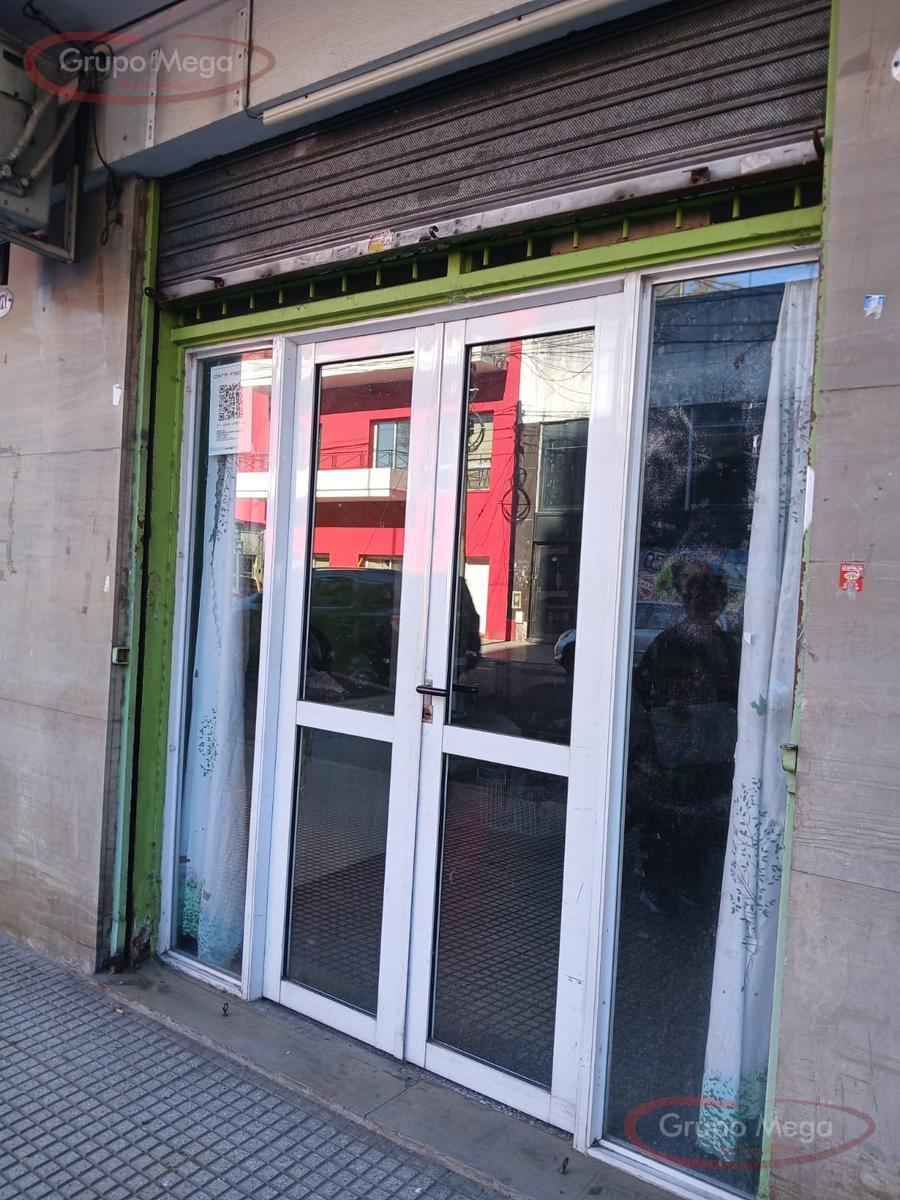 Local a la calle 47 m2  buen estado (3×15)